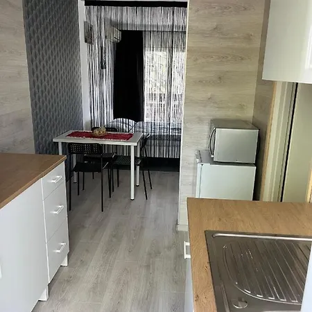 Leila Apartman * Balatonfured