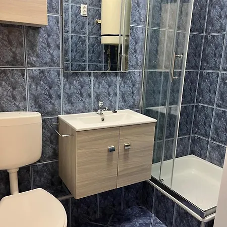 Leila Apartman * Balatonfured